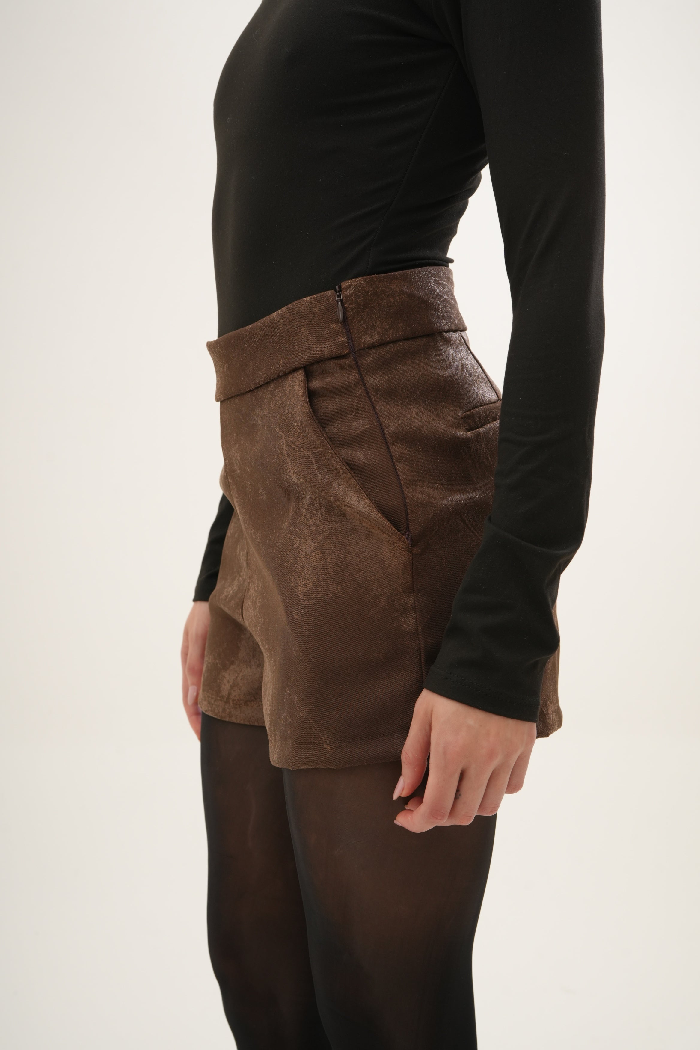 SHORT HAZEL