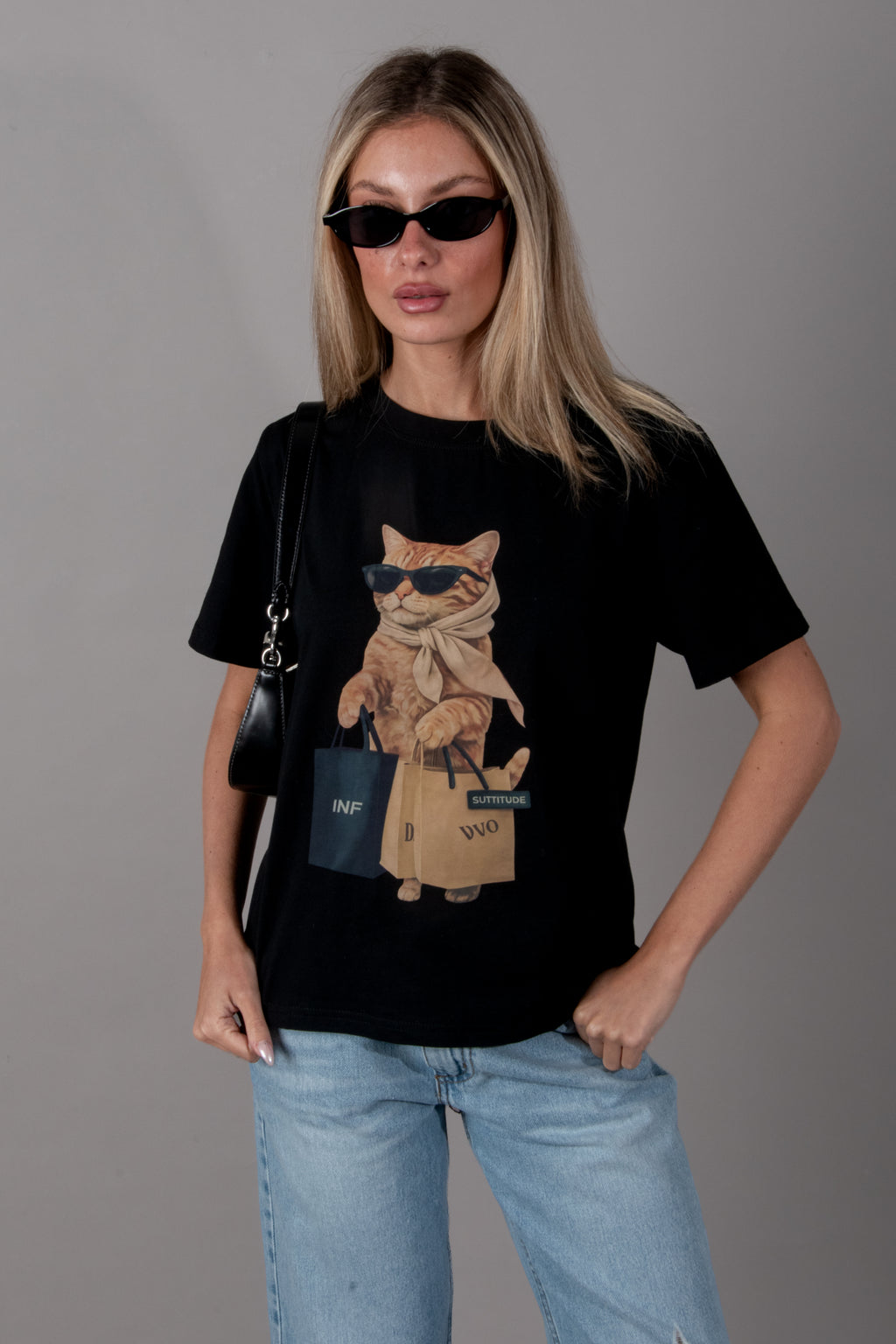 REMERA KITTEN