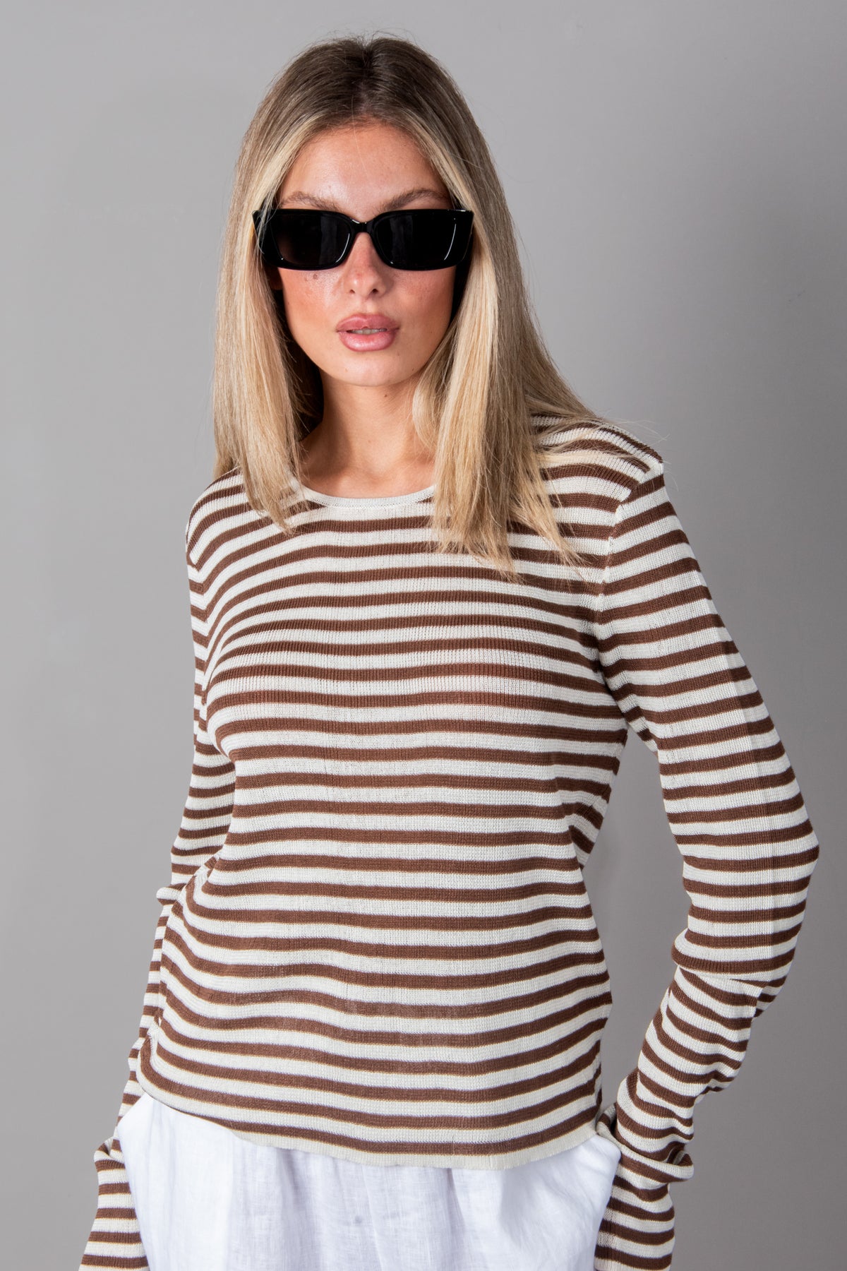 REMERA WES