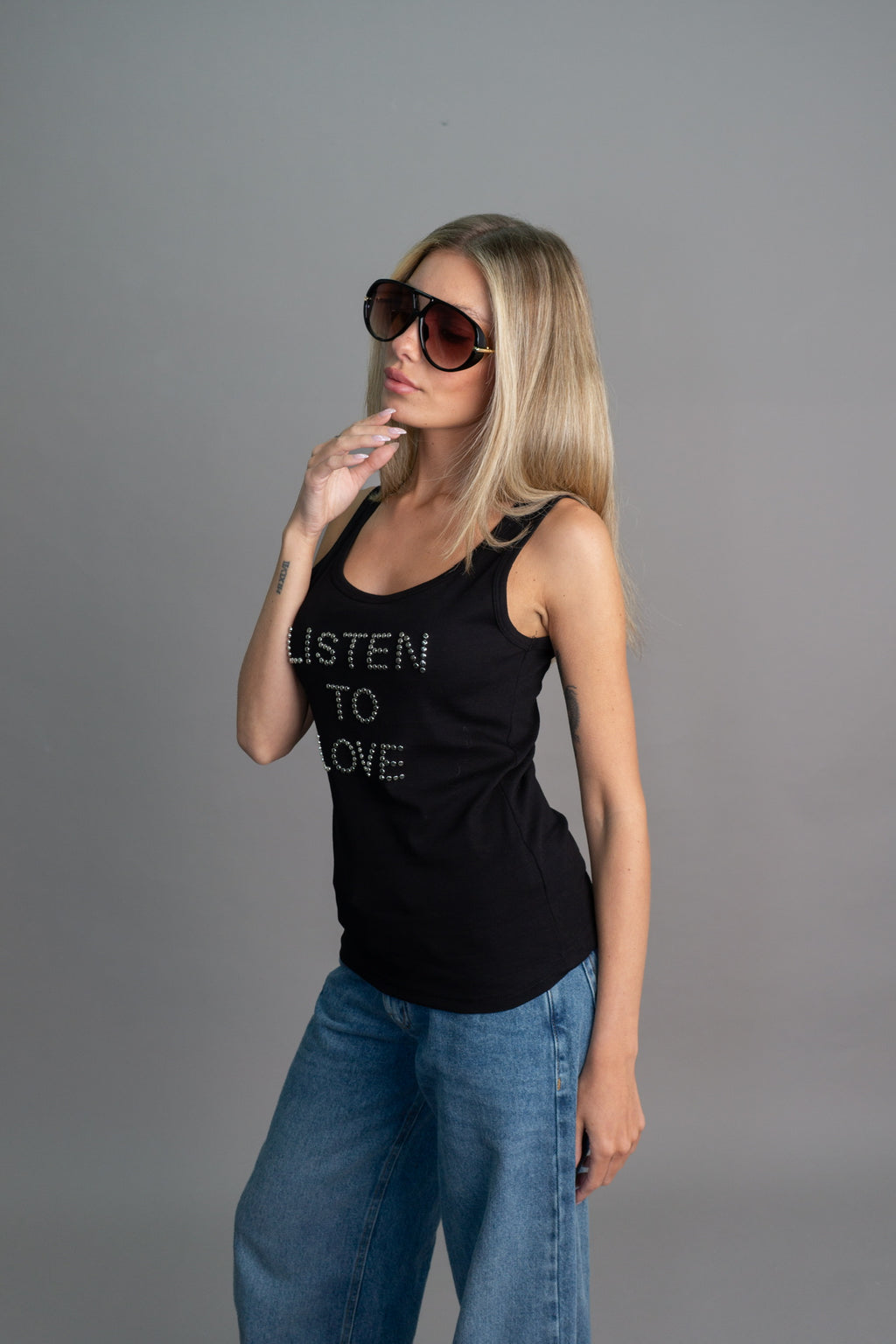 MUSCULOSA LISTEN TO LOVE