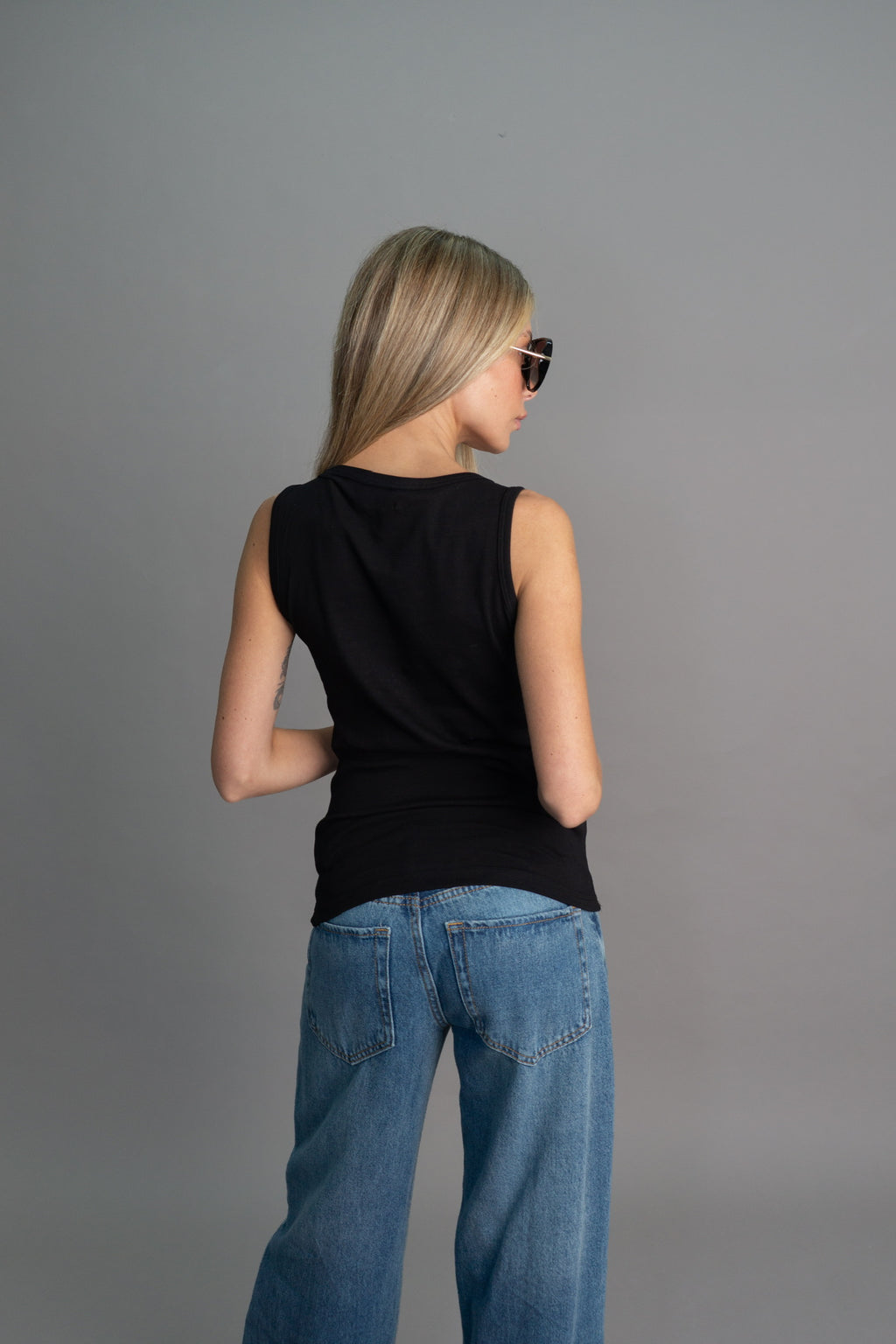 MUSCULOSA LISTEN TO LOVE