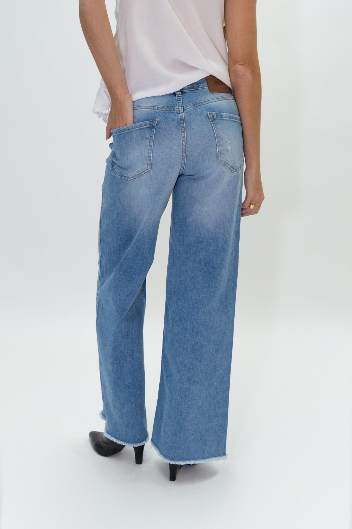 JEAN NICKS